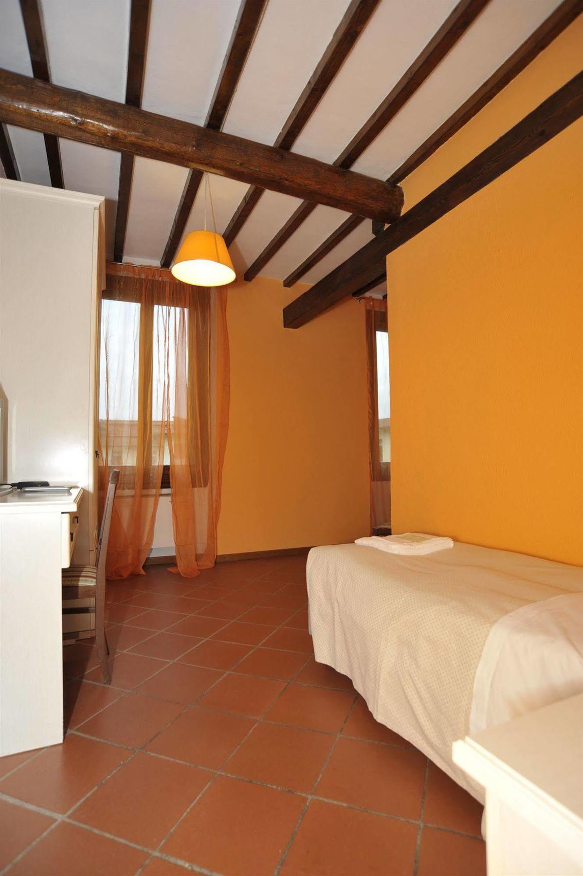 Soggiorno Laura - B&B Florence Exterior photo